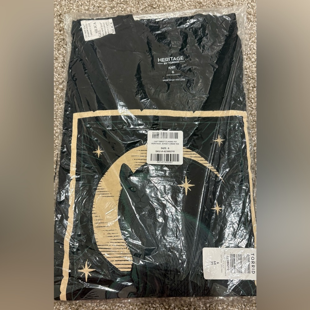 Torrid Black and Gold Cat Graphic Tee